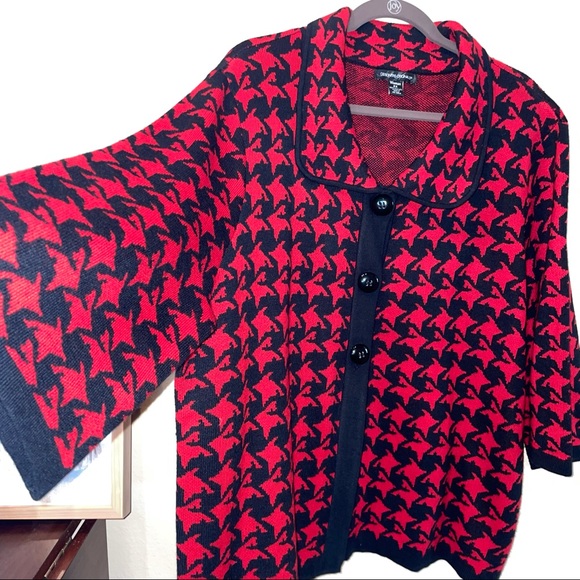DESIGN ORIGINALS. houndstooth sweater jacket. - Picture 4 of 5